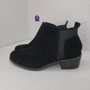 Me Too Womens Black Suede Pull On Comfort Booties Sz 7.5M
